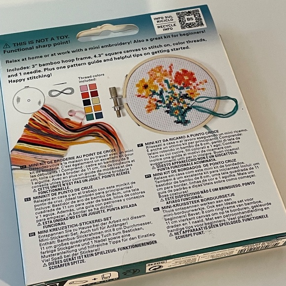 Mini embroidery kit 🐢 3/12$ - Picture 2 of 3